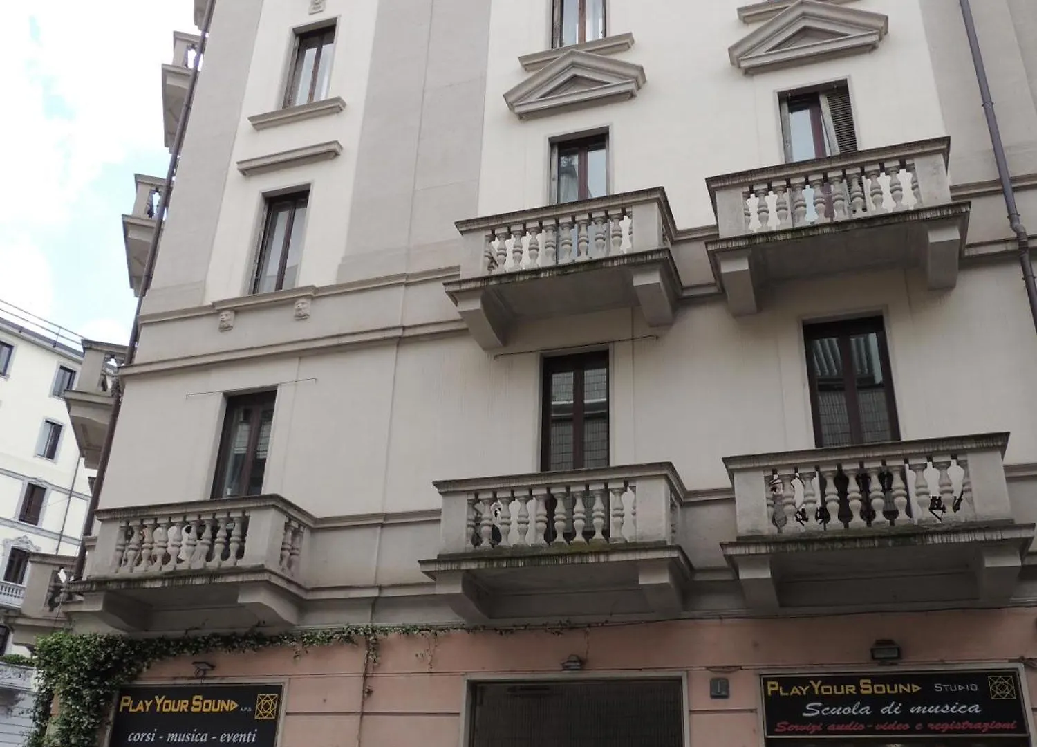 Home Nolo Milano 4 Rooms 11 Beds Italy