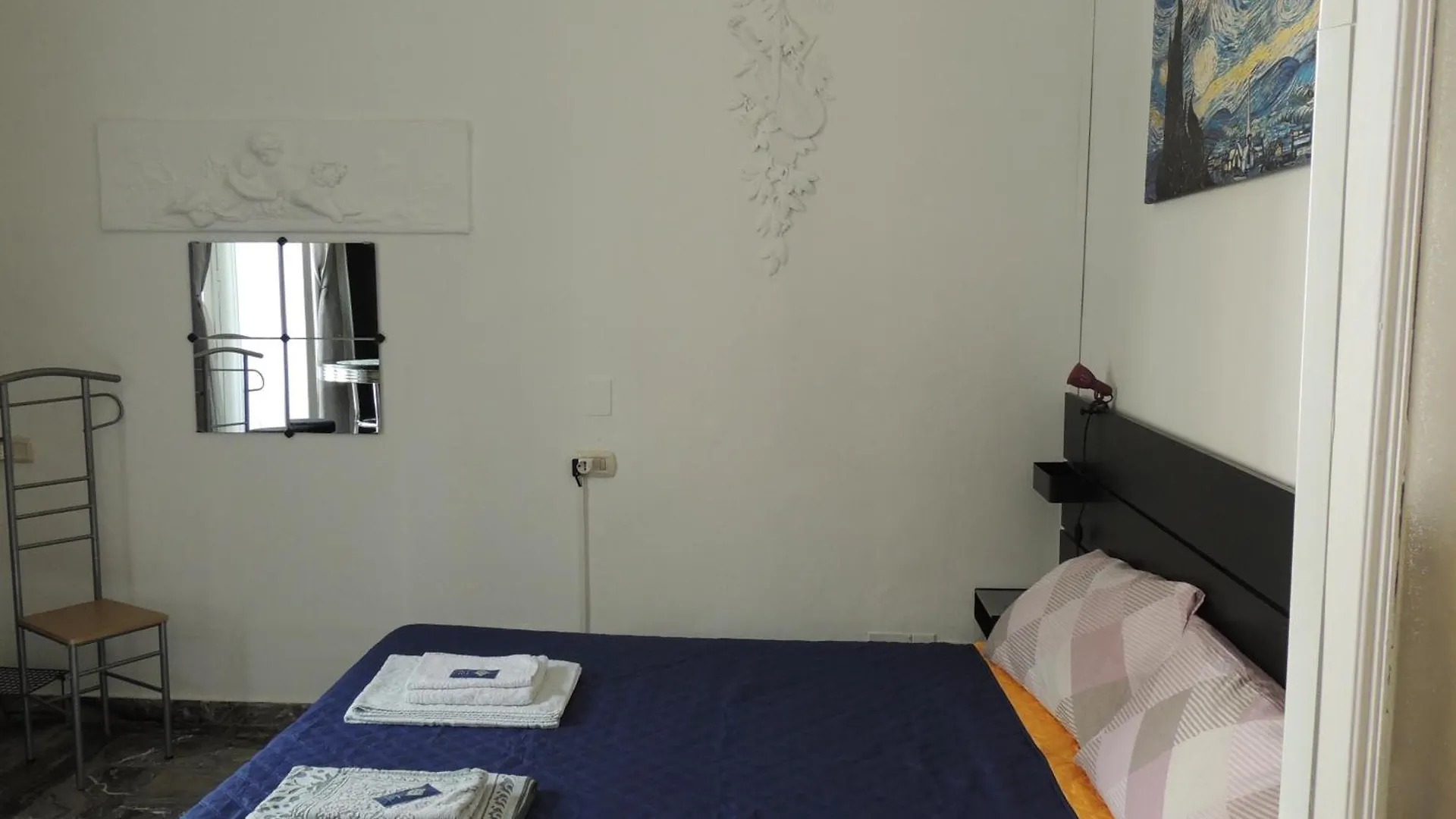 Home Nolo Milano 4 Rooms 11 Beds 0*, Milan Italy